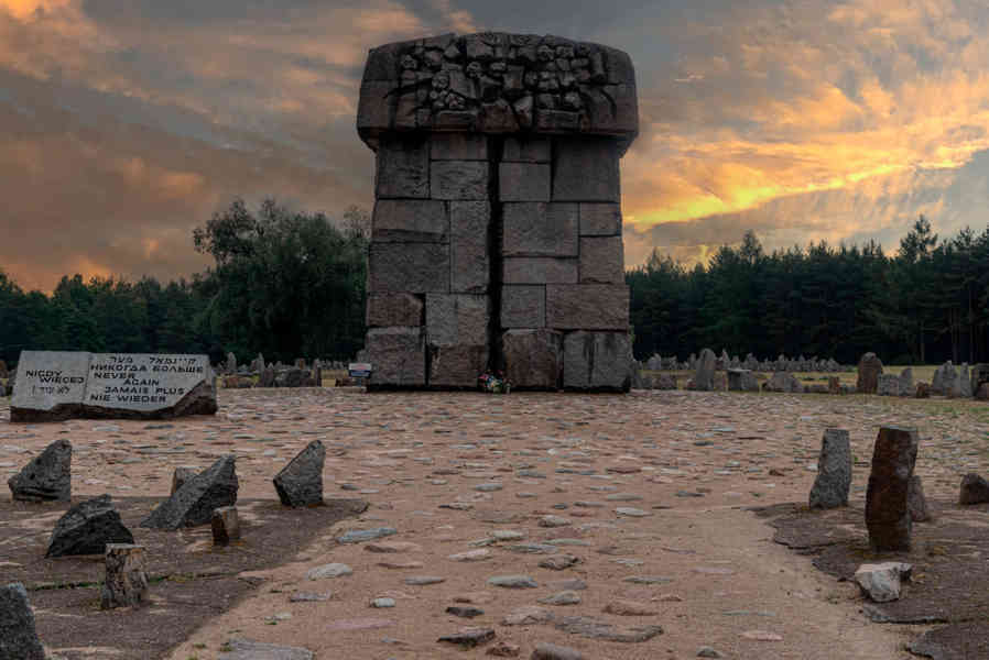 Polonia - Treblinka 17 - Treblinka I - campo de trabajo forzoso  - Memorial.jpg